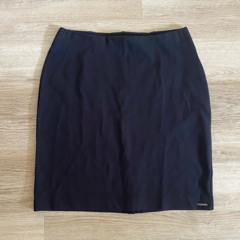 Tahari pencil skirt M NWT